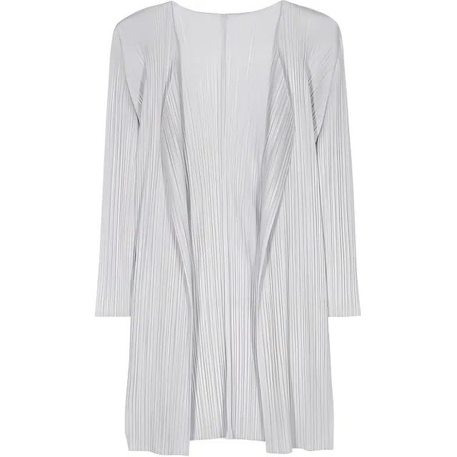 PLEATS PLEASE ISSEY MIYAKE