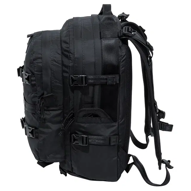 New Era 34L Mild Carrier Logo