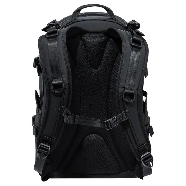 New Era 34L Mild Carrier Logo