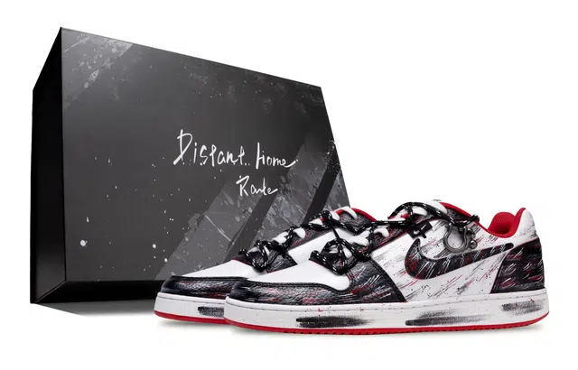 Nike Ebernon Crimson Moon