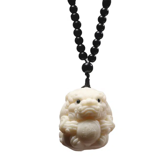 嫒柯 新中式国风国潮好运连连八方来财诸事顺遂轻奢百搭幸运湘工雕刻摆件车载来财#好运 象牙果 手把件 男女同款情侣款