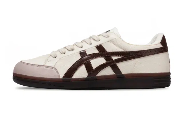 Onitsuka Tiger Advanti look