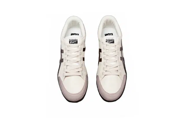 Onitsuka Tiger Advanti look