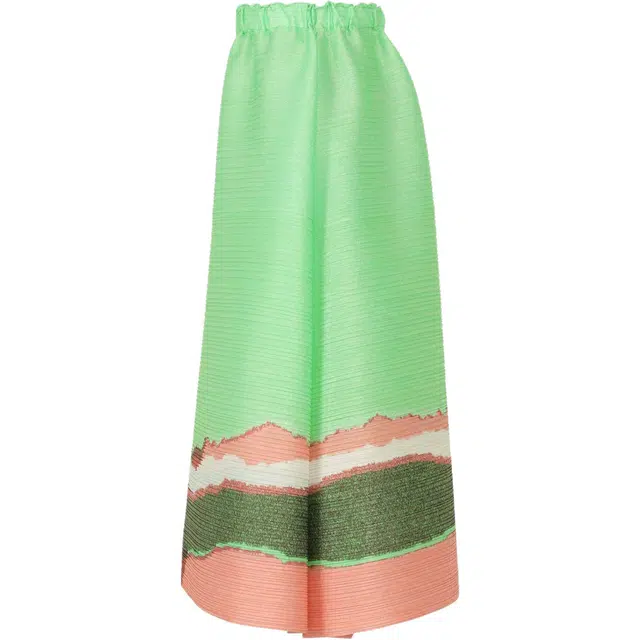 PLEATS PLEASE ISSEY MIYAKE