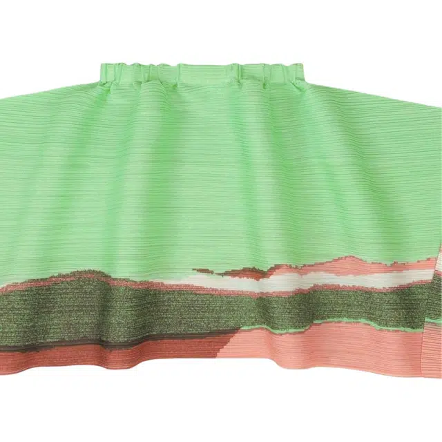 PLEATS PLEASE ISSEY MIYAKE