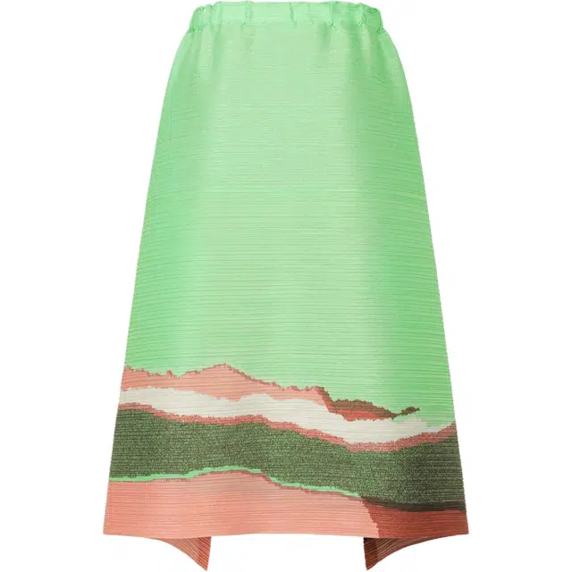 PLEATS PLEASE ISSEY MIYAKE