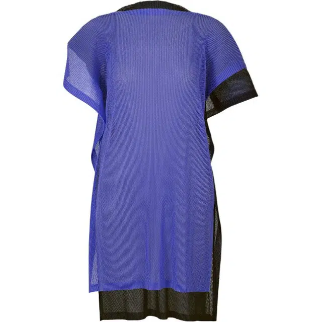 PLEATS PLEASE ISSEY MIYAKE