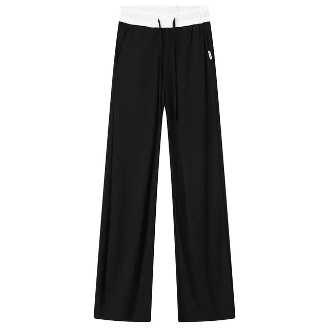 maxim's de paris vibe