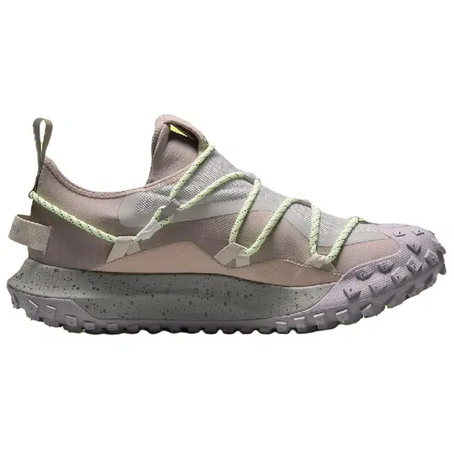 Nike ACG Mountain Fly