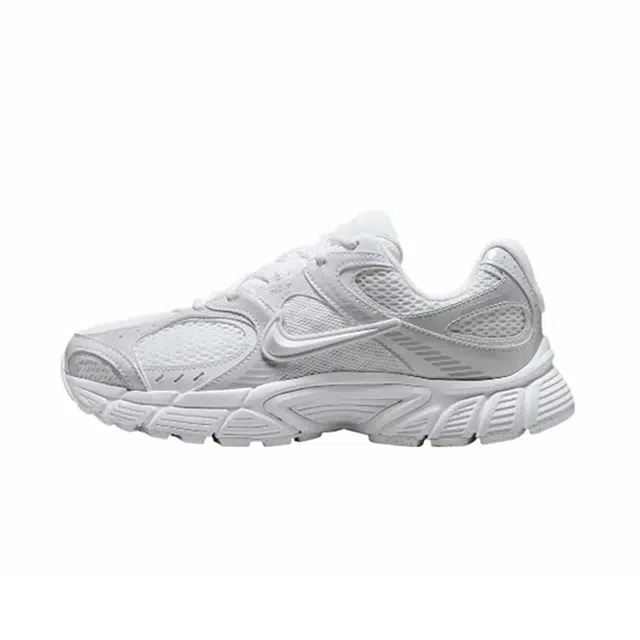 Nike V5 RNR BV 4.0