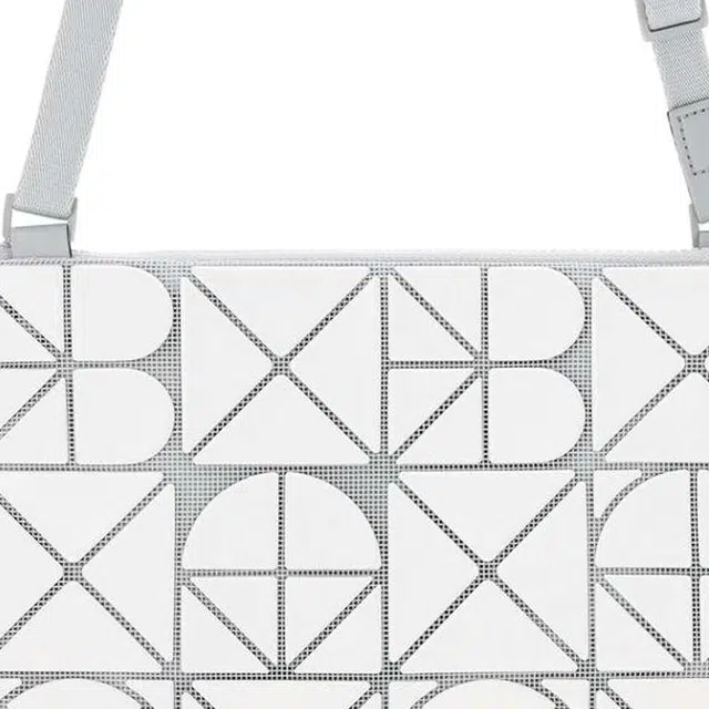 ISSEY MIYAKE 5 FONT PVC