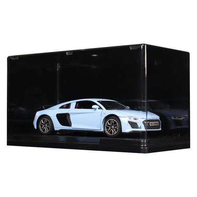 R8 132
