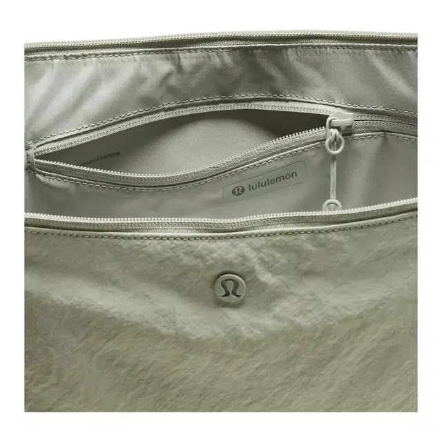 lululemon 13L