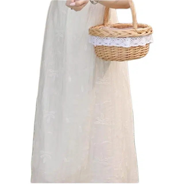 鹿向南 蕾丝刺绣泡泡袖方口领收腰短袖连衣裙 女款