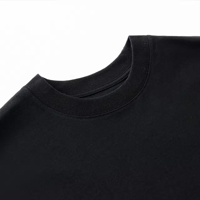 Lee Cooper T