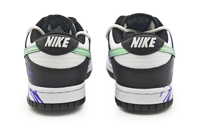 Nike Dunk "WhiteBlack"