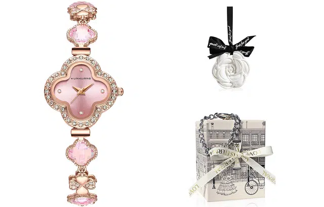 KUN HUANG Four Leaf Clover Bracelet Watch