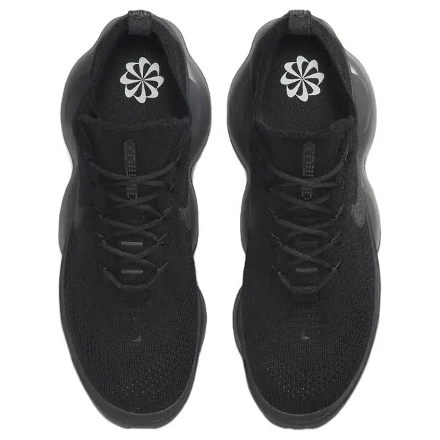 Nike Air Max Scorpion "triple black"