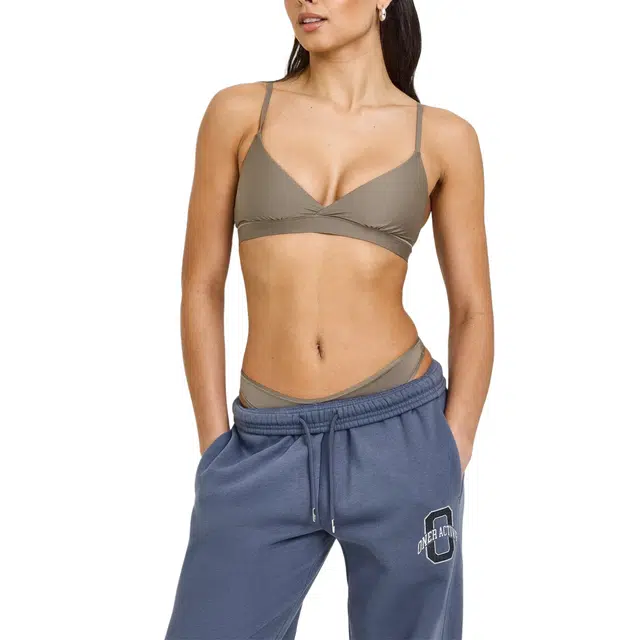 ONER ACTIVE Silhouette Crossover Bralette