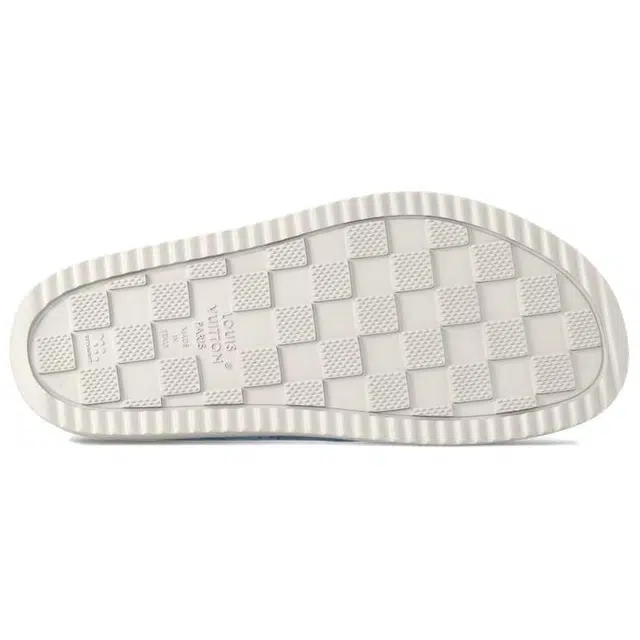 LOUIS VUITTON Easy