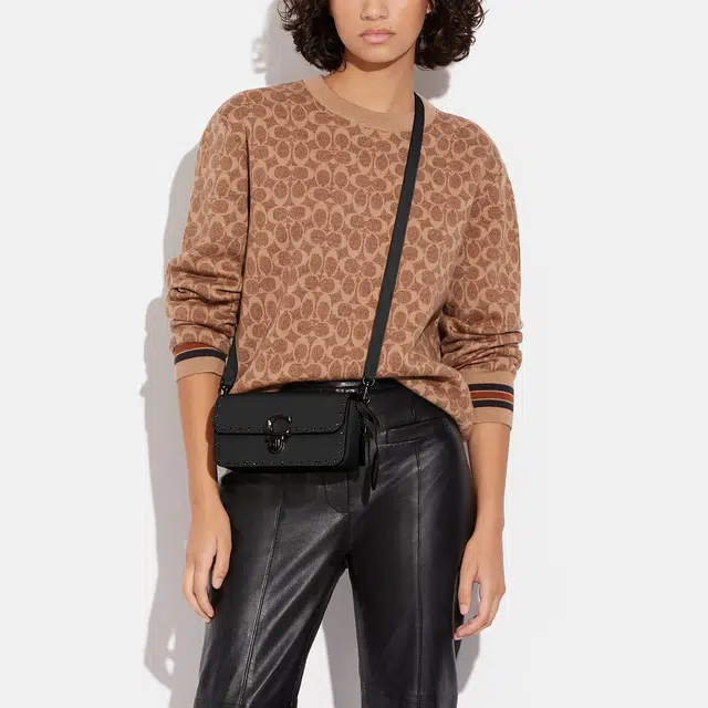 COACH Studio 20