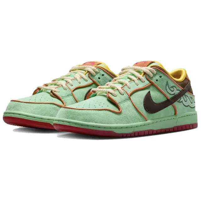 Nike SB Dunk Low Shenron