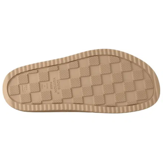 LOUIS VUITTON Easy