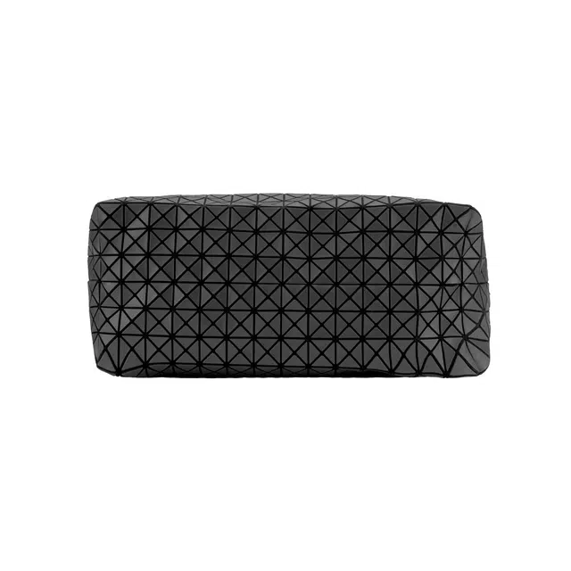 ISSEY MIYAKE Kuro