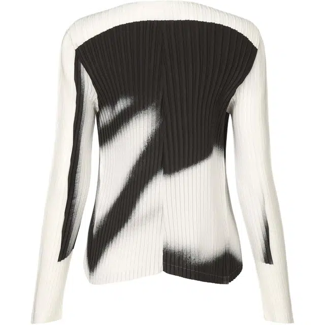 ISSEY MIYAKE T