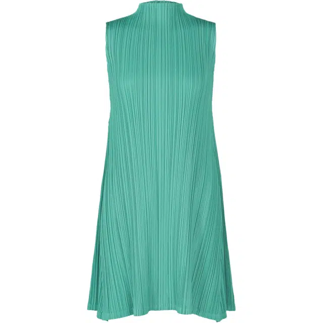 PLEATS PLEASE ISSEY MIYAKE