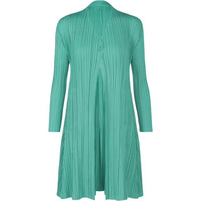 PLEATS PLEASE ISSEY MIYAKE