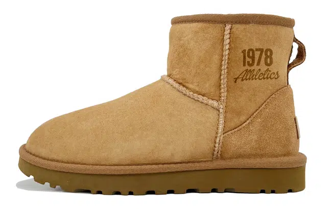UGG CLASSIC MINI