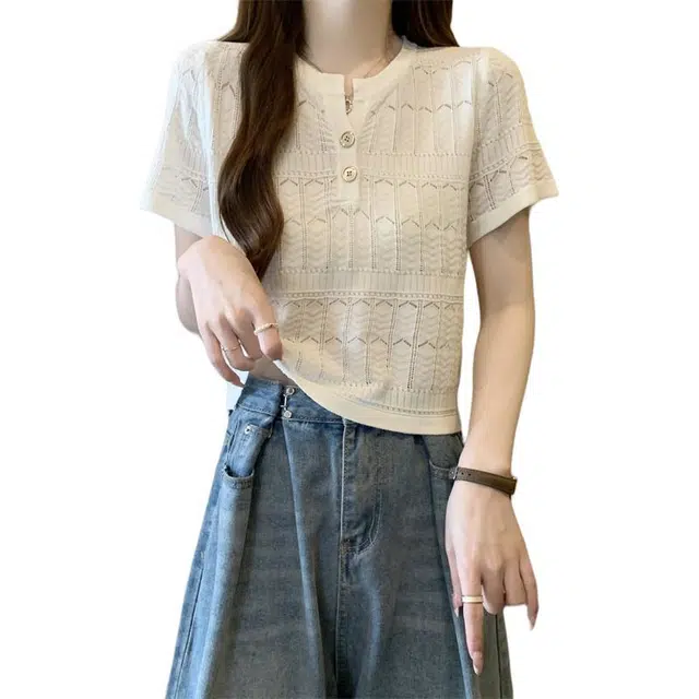 沐晓欣 法式蕾丝花型设计感短款时尚百搭短袖上衣针织衫 女款