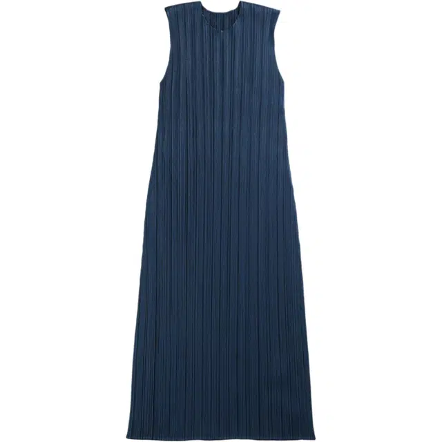 PLEATS PLEASE ISSEY MIYAKE