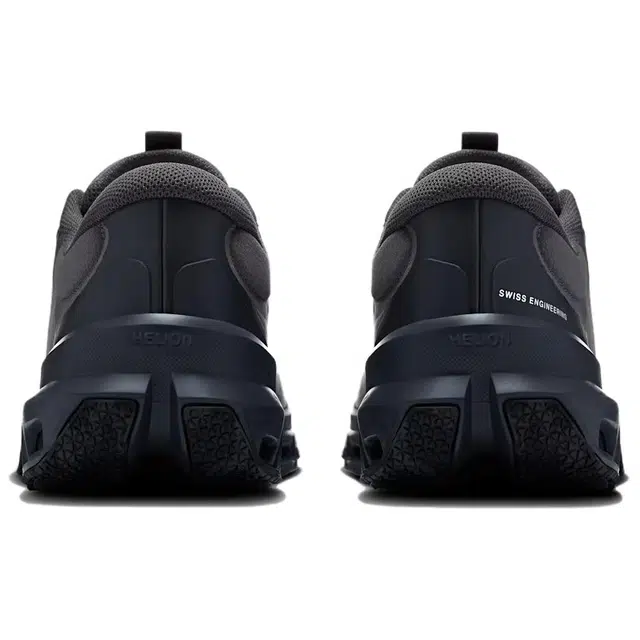LOEWE x On Cloudventure 2 2