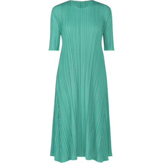 PLEATS PLEASE ISSEY MIYAKE