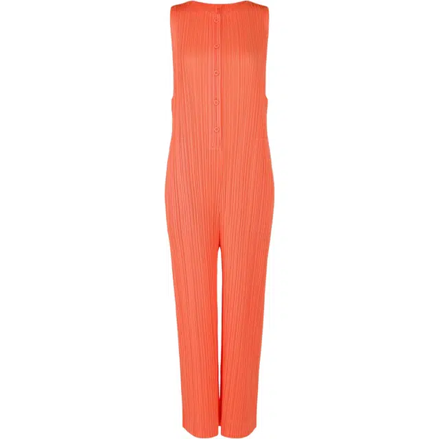 PLEATS PLEASE ISSEY MIYAKE