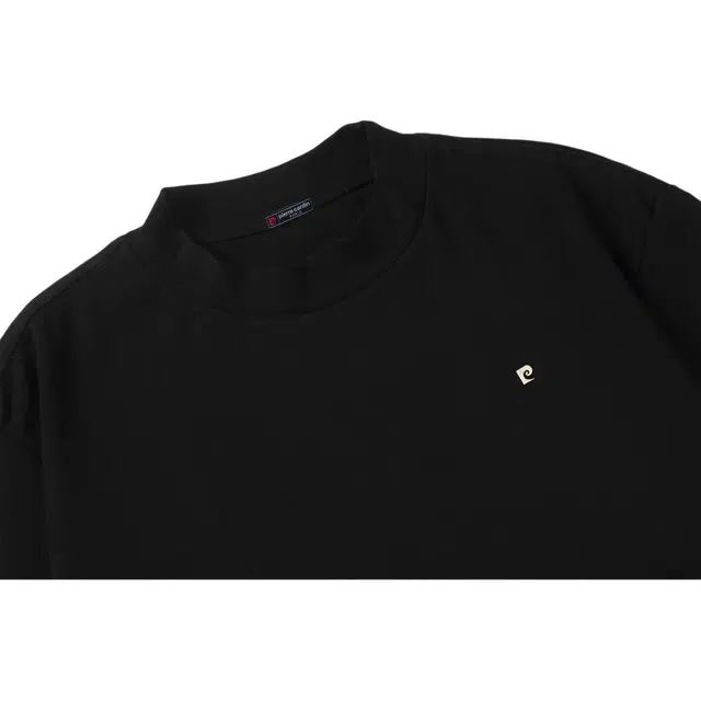 PIERRE CARDIN T