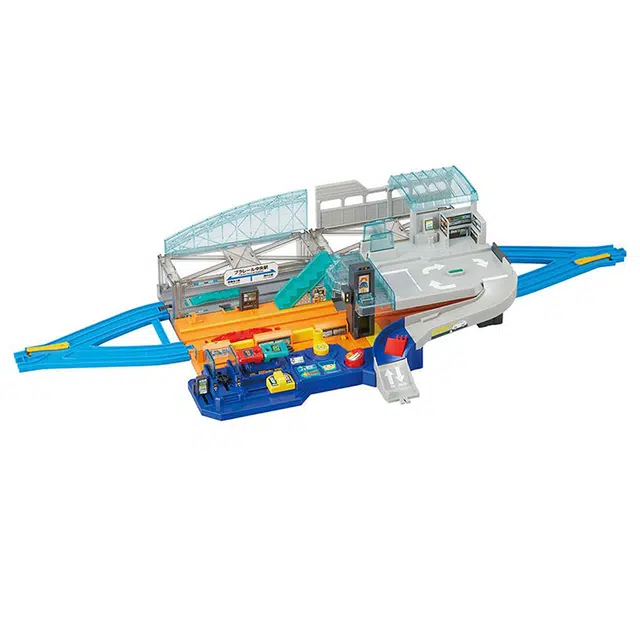 TAKARA TOMY