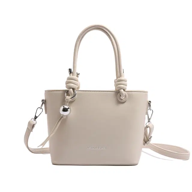 CREAM BEAR PU