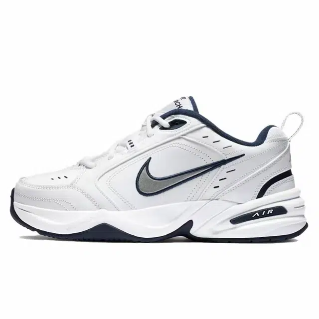 Nike Air Monarch 4