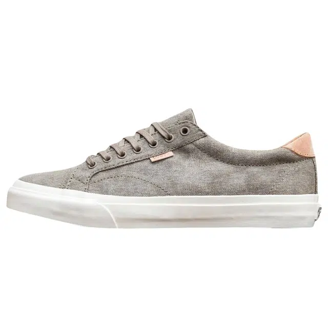 Vans Court Plus