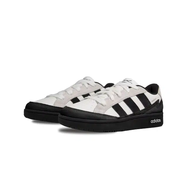 adidas WCARD ADV