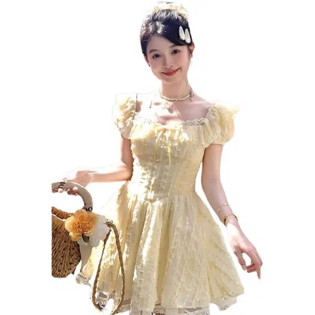 黛尔佳人 甜美风方领少女感减龄显瘦泡泡袖短袖连衣裙 女款