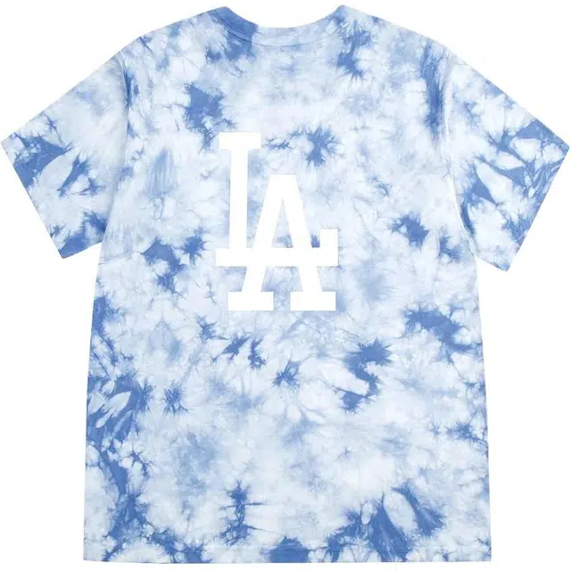 MLB T
