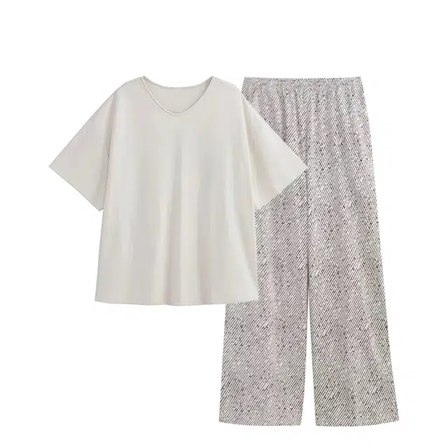 俏韵 圆领短袖上衣长裤宽松家居服可外穿睡衣套装 女款