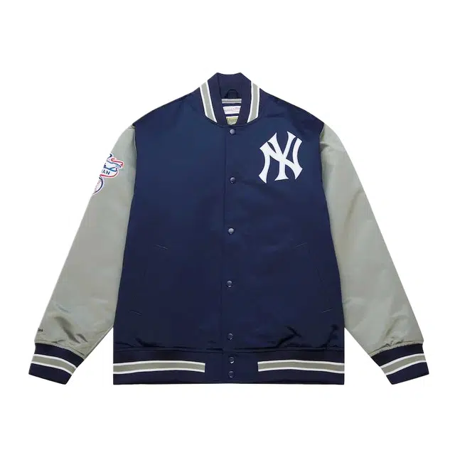 Mitchell Ness x MLB