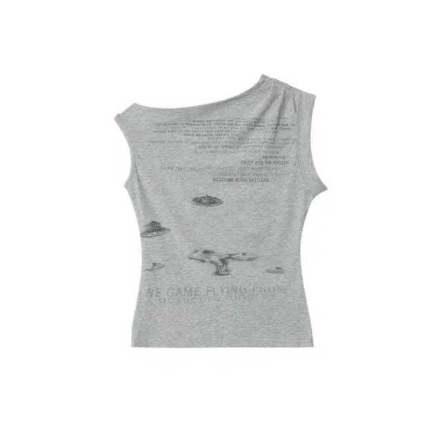 怪力萝莉 沙滩日出海边穿搭斜肩短袖设计感修身收腰显瘦纯欲截短上衣 女款