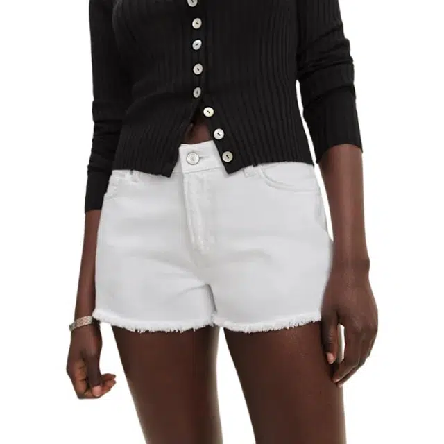REFORMATION Sutton Low Rise 2.5 Slouchy Jean Shorts