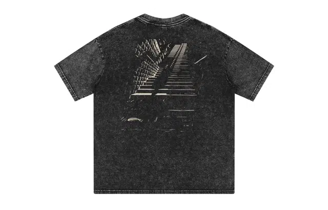 URBAN AUTHENTIC T